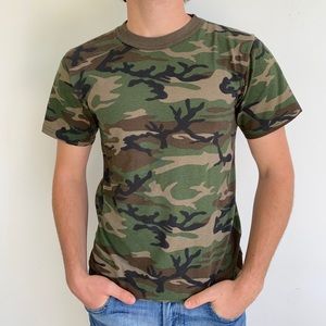 All Weather Camouflage T-Shirt — Hardly Worn